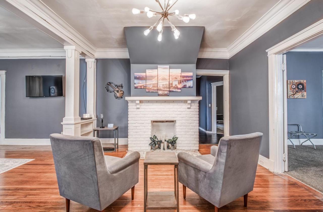 The Big Gray Hideaway *