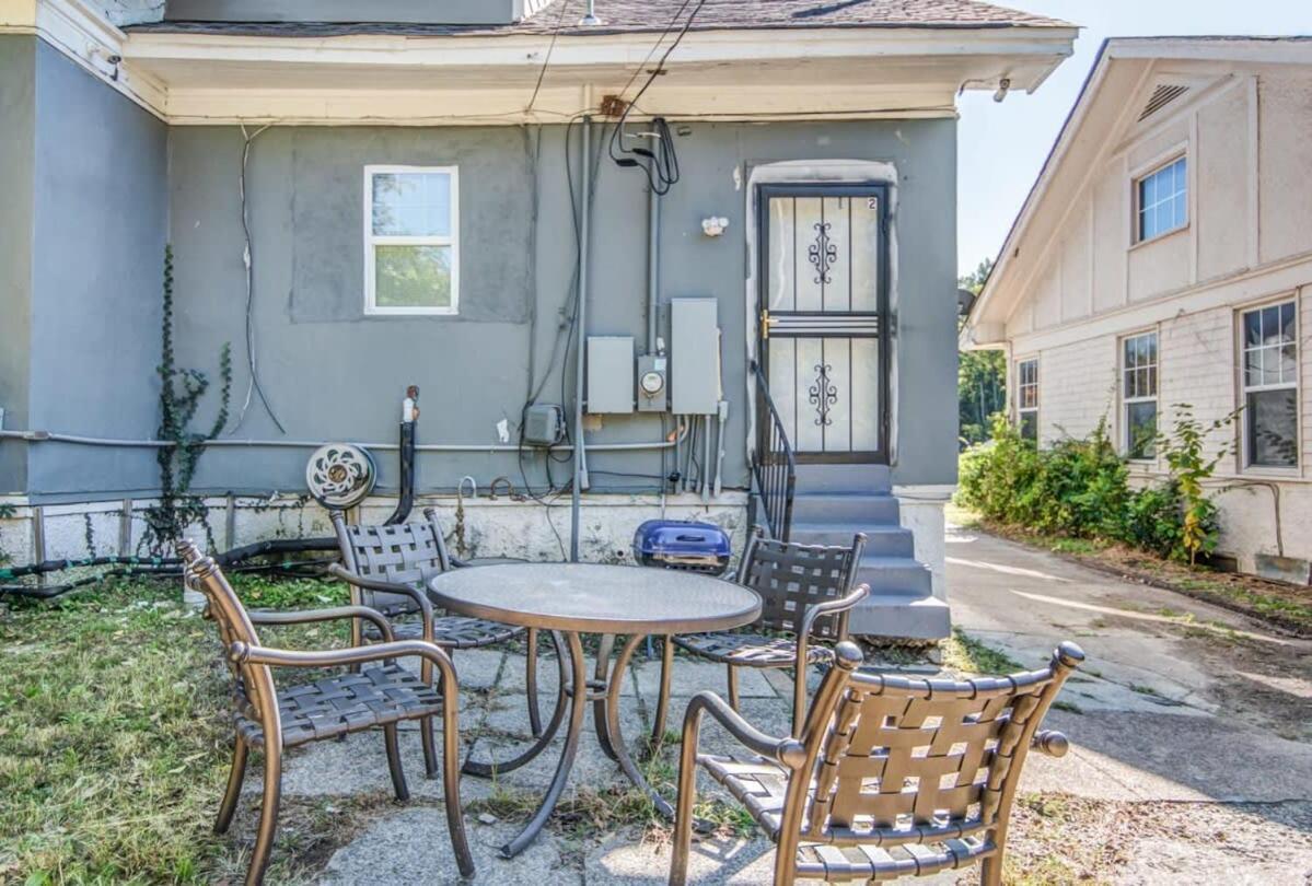 The Big Gray Hideaway * Memphis